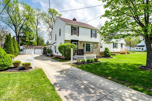 1547 Richmond Road, Lyndhurst, OH, 44124 | Card Image