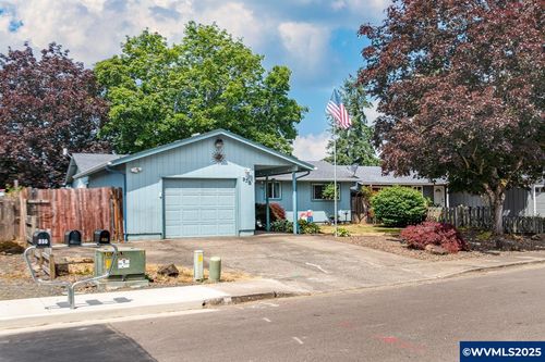 930 W Airway Rd, Lebanon, OR, 97355-1341 | Card Image