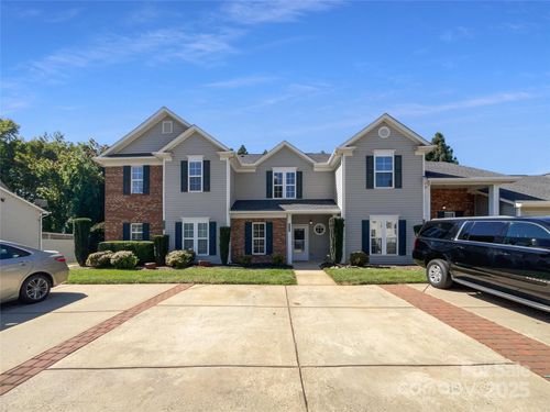 9065 Cinnabay Dr, Charlotte, NC, 28216-2188 | Card Image