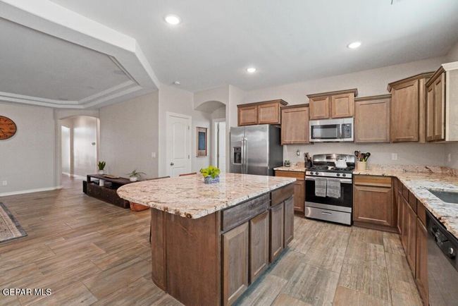 Kitchen | Image 8