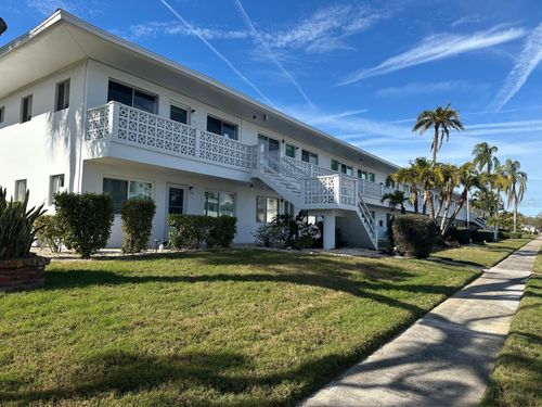 apt-102-8450 112th St, SEMINOLE, FL, 33772-4221 | Card Image