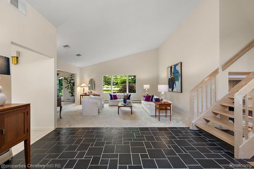 1429 Quarton Rd, Birmingham, MI, 48009-1036 | Card Image