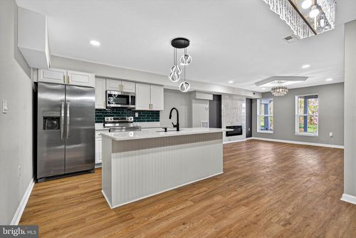 3023 W Garrison Ave, BALTIMORE, MD, 21215-6015 | Card Image