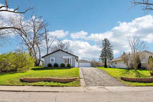 1819 Papoose Rd, Carpentersville, IL, 60110-1217 | Card Image