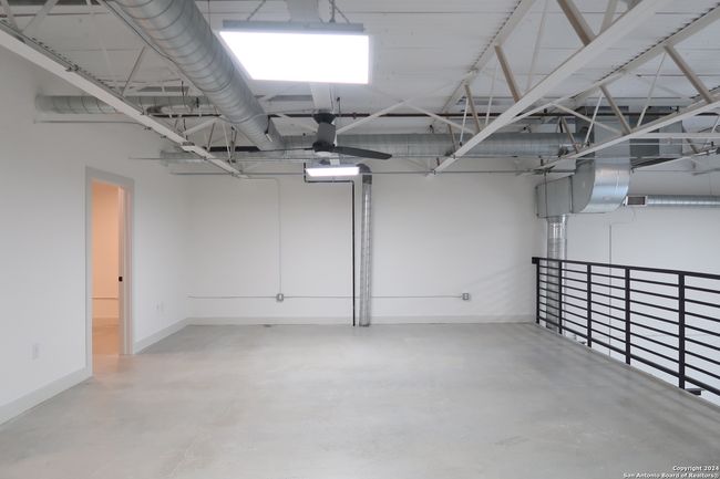 APT-306 - 215 Coca Cola Pl, Condo with 4 bedrooms, 2 bathrooms and null parking in San Antonio TX | Image 17