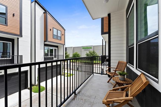 K - 4013 Griggs Rd, House other with 3 bedrooms, 4 bathrooms and 2 parking in Houston TX | Image 15