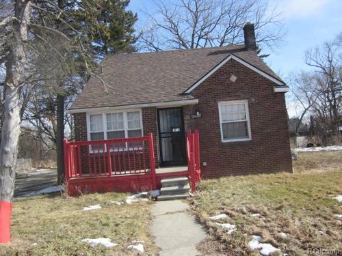 19400 Hickory St, Detroit, MI, 48205-2287 | Card Image