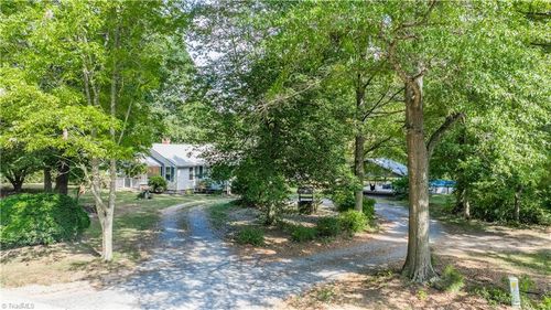 6781 Erect Rd, Seagrove, NC, 27341-8175 | Card Image