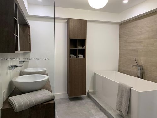 506-210 Sea View, Key Biscayne, FL, 33149 | Card Image