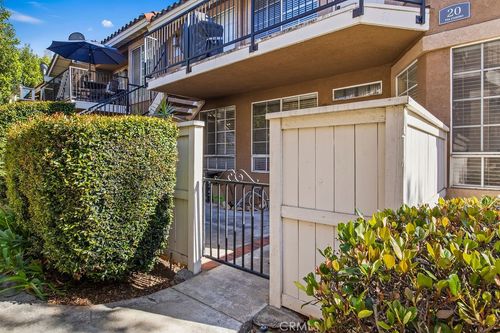 20 Via Carino, Rancho Santa Margarita, CA, 92688-1950 | Card Image