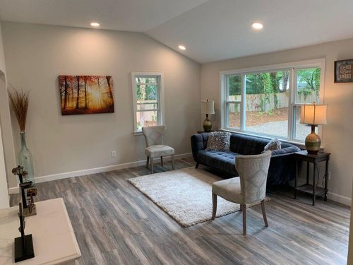 99 Oakview Ter, Hyannis, MA, 02601-3579 | Card Image