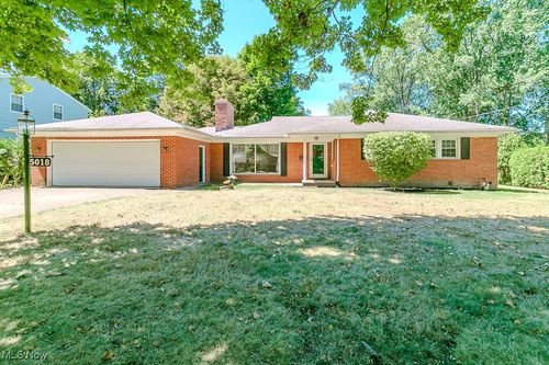 5018 Willoughcroft Rd, Willoughby, OH, 44094-5709 | Card Image