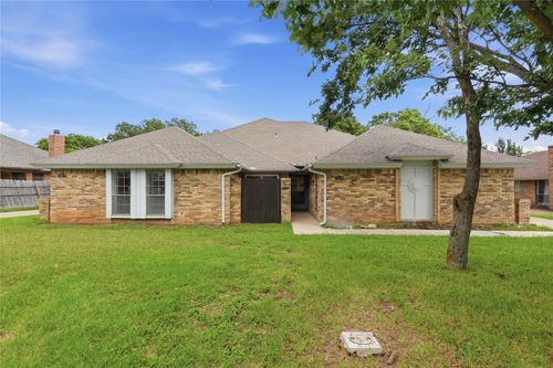 7217/7219 Fuller Circle, Fort Worth, TX, 76133 | Card Image