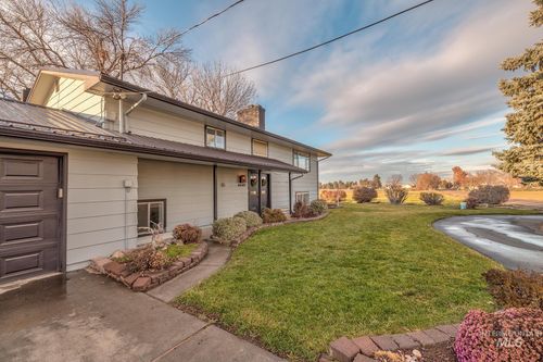 8087 N Pennsylvania Ave, Fruitland, ID, 83619-3569 | Card Image