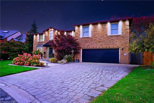 47 Ridge Point Dr, Saint Catharines, ON, L2T2S8 | Card Image