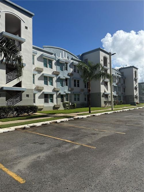2303-Parilla II Parilla Ii, LOIZA, PR, 00772 | Card Image