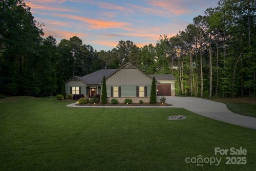 7358 Bay Cove Ct, Denver, NC, 28037-5518 | Card Image