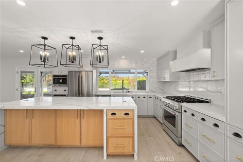 24362 Via Santa Clara, Mission Viejo, CA, 92692-1922 | Card Image