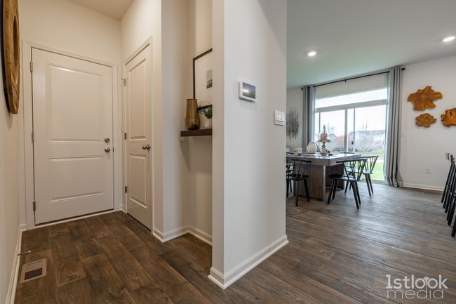 7692 W 105 Th Pl, Home with 4 bedrooms, 3 bathrooms and null parking in Saint John IN | Image 6