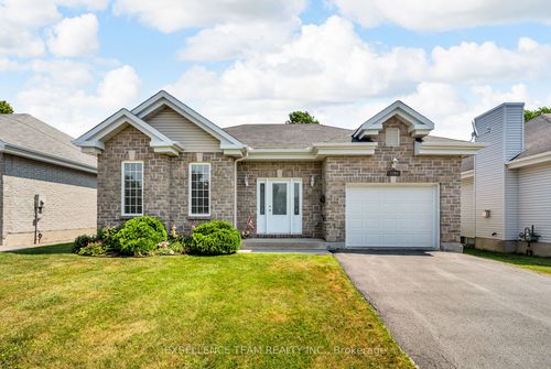 1294 Daprat Ave, Cornwall, ON, K6H6N9 | Card Image