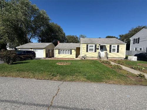 14 Lottie Dr, Riverside, RI, 02915-1629 | Card Image