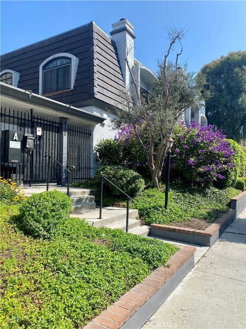 apt-107-8105 Redlands St, Playa del Rey, CA, 90293-8257 | Card Image