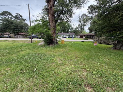 4175 El Paso St, Beaumont, TX, 77703-2027 | Card Image