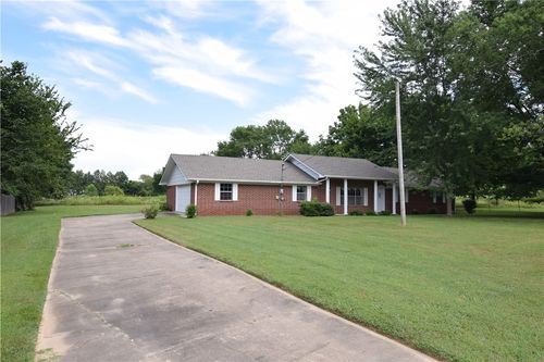 1620 S Ed Edwards Rd, Fayetteville, AR, 72701-0764 | Card Image