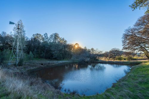 19728 Perimeter Rd, Grass Valley, CA, 95949-7750 | Card Image