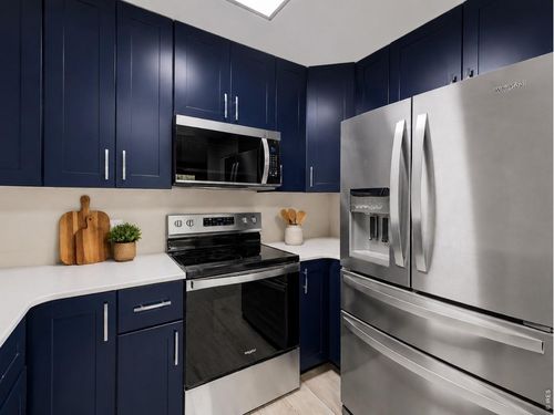 12c-605 S Alton Way, Denver, CO, 80247-1739 | Card Image
