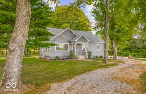 708 E 400 S, Columbus, IN, 47201-9238 | Card Image
