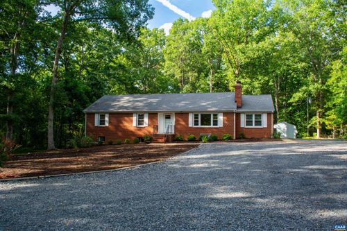 521 Courthouse Rd, PALMYRA, VA, 22963-4686 | Card Image