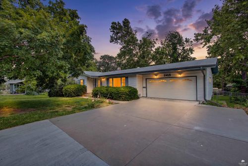 2415 Buena Vista Dr, Manhattan, KS, 66502-2738 | Card Image