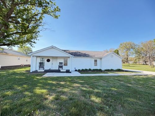 511 E Roosevelt St, Tullahoma, TN, 37388 | Card Image