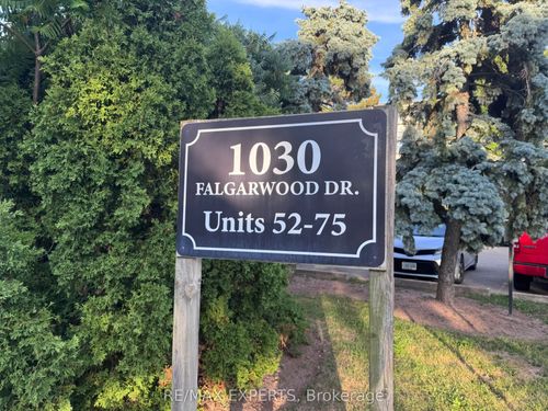 56-1030 Falgarwood Dr, Oakville, ON, L6H2P5 | Card Image