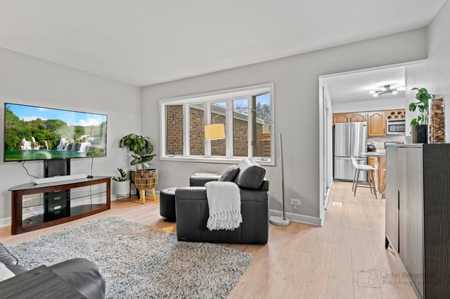 2091 Willow Run, Townhouse with 3 bedrooms, 3 bathrooms and 2 parking in Wheaton IL | Image 9