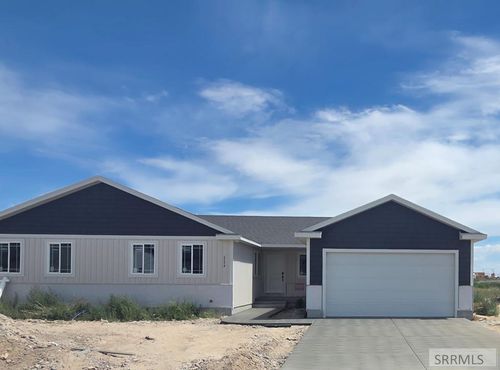 6394 Ender Ln, Idaho Falls, ID, 83401-1171 | Card Image