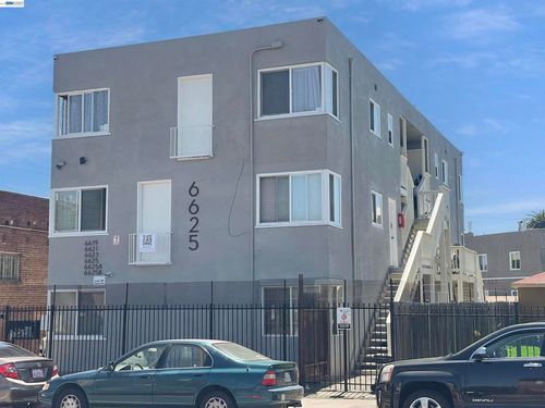 6625 Bancroft Ave, Oakland, CA, 94605-2001 | Card Image