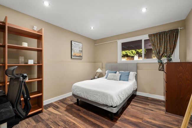 912 Seacrest Crt, House other with 6 bedrooms, 3 bathrooms and 3 parking in Port Moody BC | Image 24