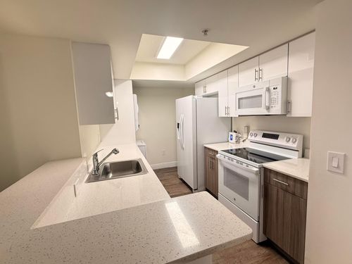 245-406-18335 Nw 68 Avenue, Hialeah, FL, 33015 | Card Image