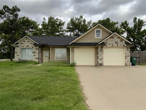 501 Teriwine Dr, Perkins, OK, 74059-9161 | Card Image