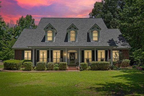6460 Autumn Oaks Dr, Olive Branch, MS, 38654 | Card Image
