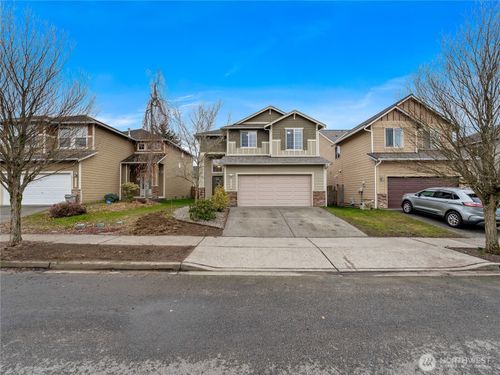 16107 Se 256th Pl, Covington, WA, 98042-4135 | Card Image