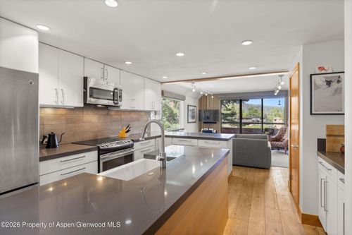 1221-1221 Vine St, Aspen, CO, 81611-1598 | Card Image