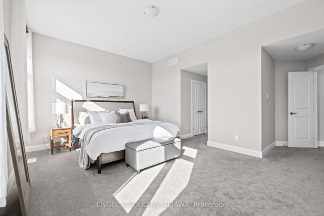 399 Longworth Ave, House other with 5 bedrooms, 4 bathrooms and 3 parking in Gloucester ON | Image 25
