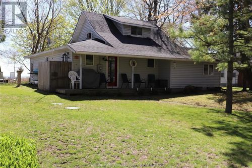 17752 Lakeshore Dr, Morpeth, ON, N0P1X0 | Card Image