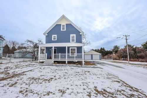 65 Griffin Road, Portsmouth, NH, 03801 | Card Image