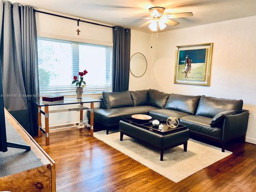 apt-a-5531 Sw 78th St, Miami, FL, 33143-5648 | Card Image