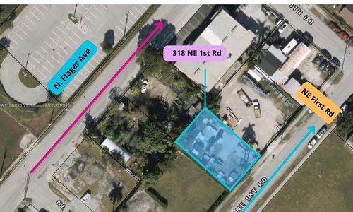 318 Ne 1st Rd, Homestead, FL, 33030-6143 | Card Image