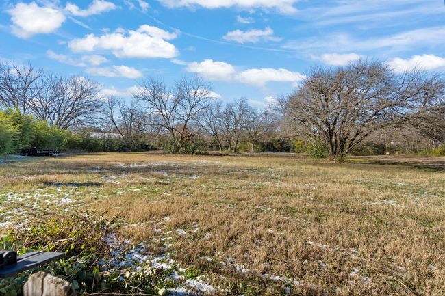 View of yard featuring a rural view | Image 38